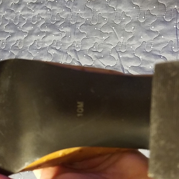 Bandolino chunk heel mules size 10 - Picture 5 of 7